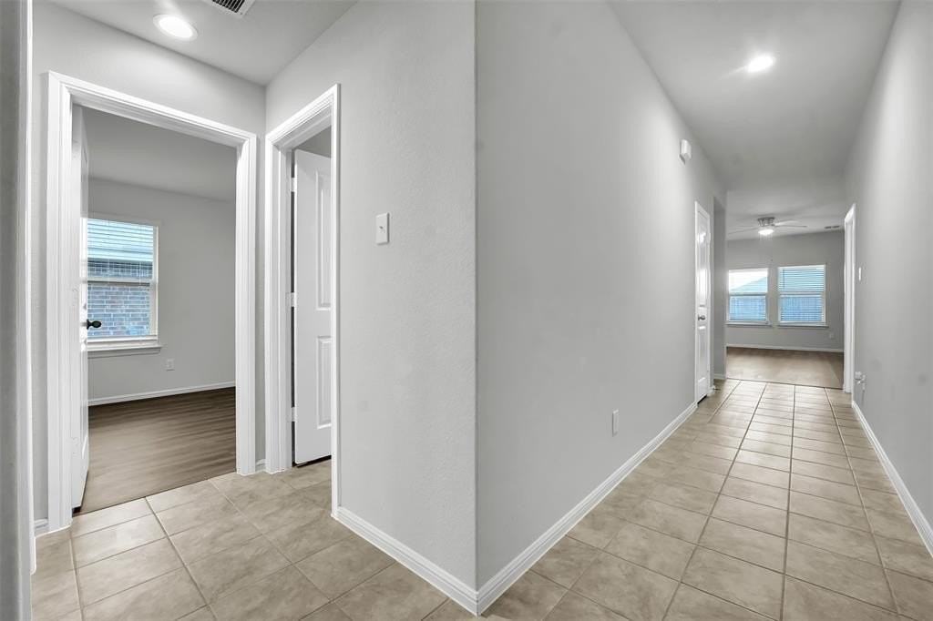 5813 Silverjack Trl - Photo 5 of 26