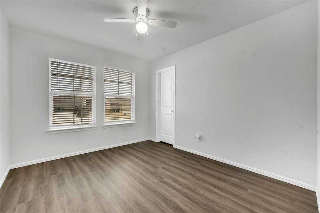 5813 Silverjack Trl - Photo 6 of 26