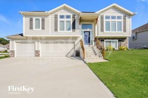 featured image of 13810 Nw 73rd St