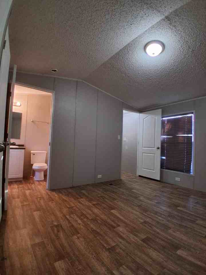 7650 W Us Highway 90 #413 - Photo 3 of 11