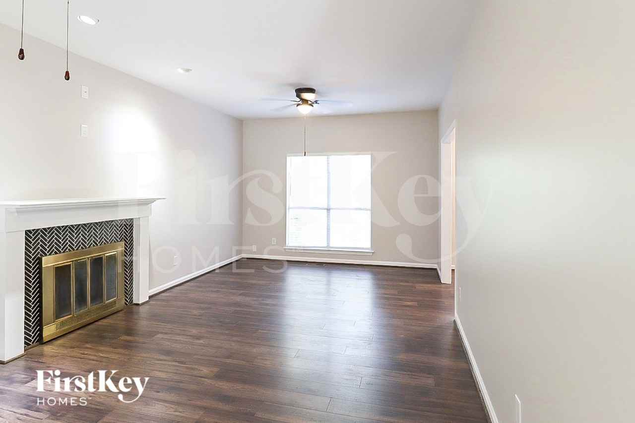 21393 Willow Way Dr - Photo 3 of 15