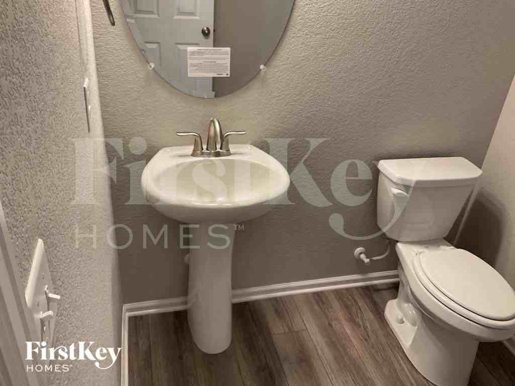 18020 E 100th Ave - Photo 5 of 16