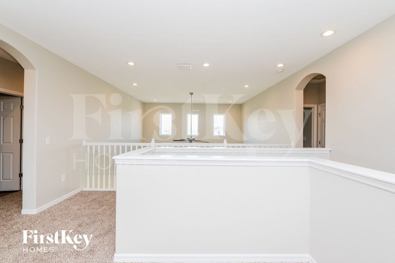 8308 Round Leaf Ln - Photo 6 of 15