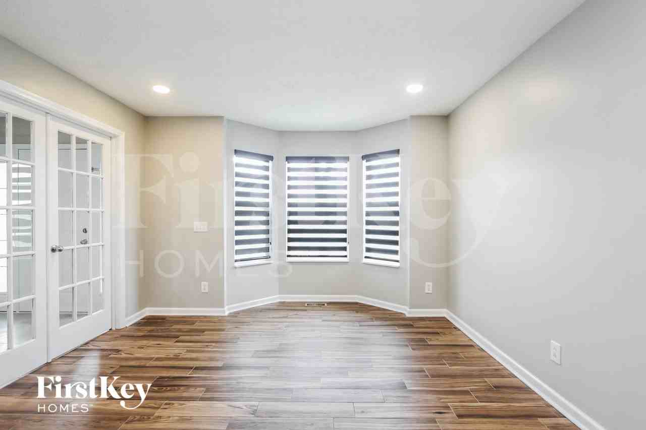 3674 Pickwick Cir - Photo 6 of 15