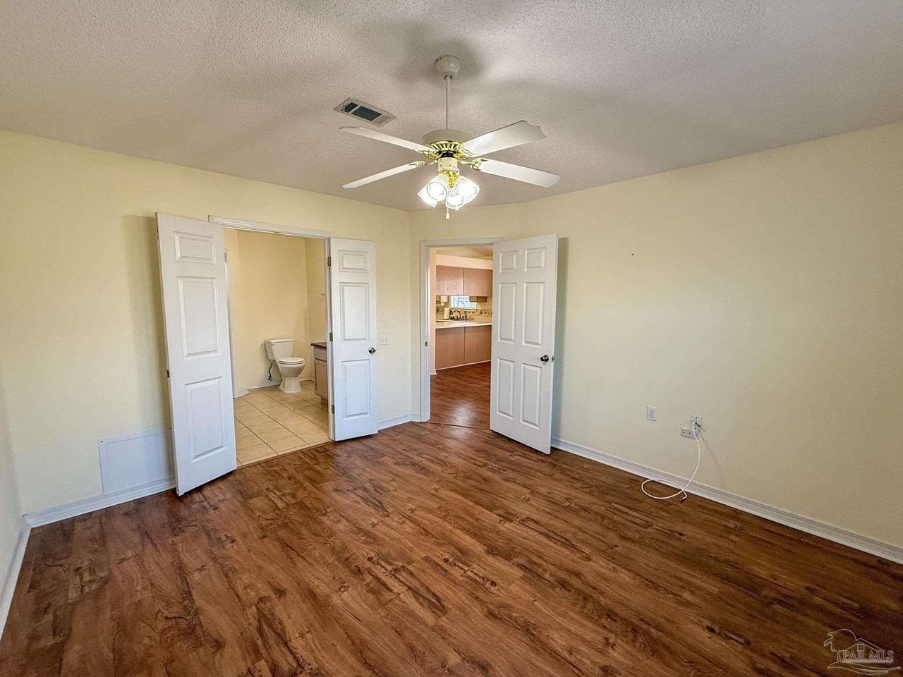 8062 Heirloom Dr - Photo 6 of 16