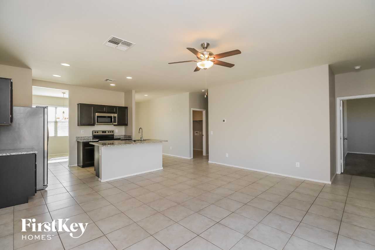 11148 E Sunflower Ct - Photo 4 of 15