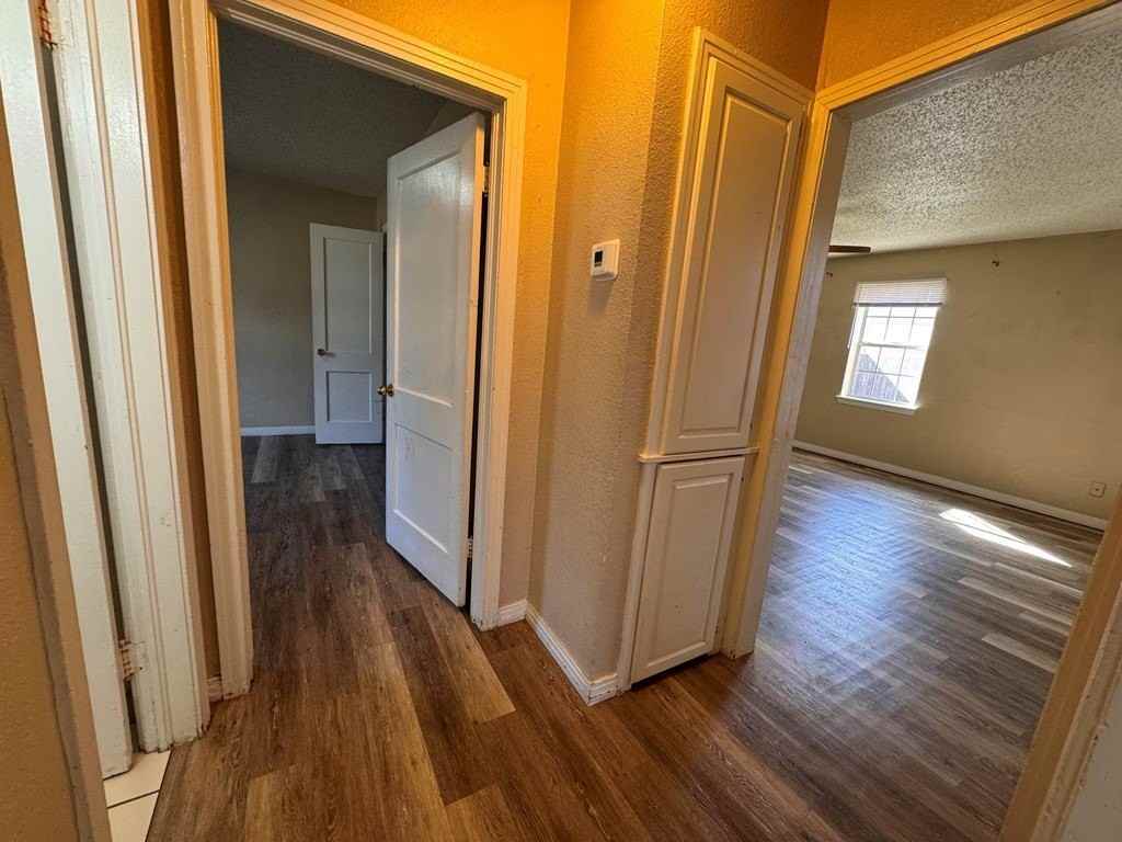 2601 Roosevelt Ave - Photo 6 of 12