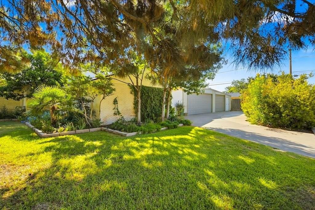 1513 Princeton Ave - Photo 5 of 27