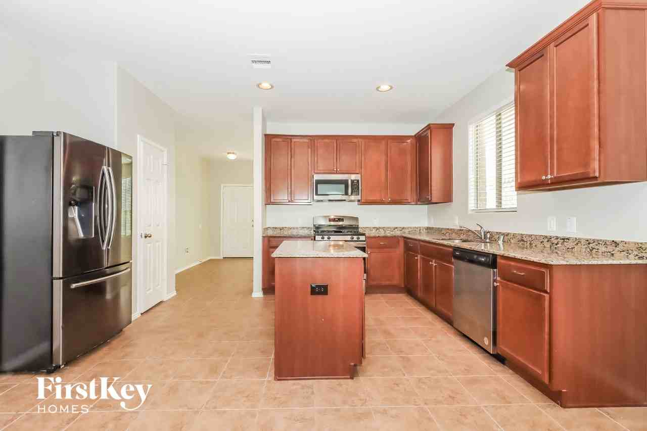 20114 Brookwood Holw - Photo 6 of 15