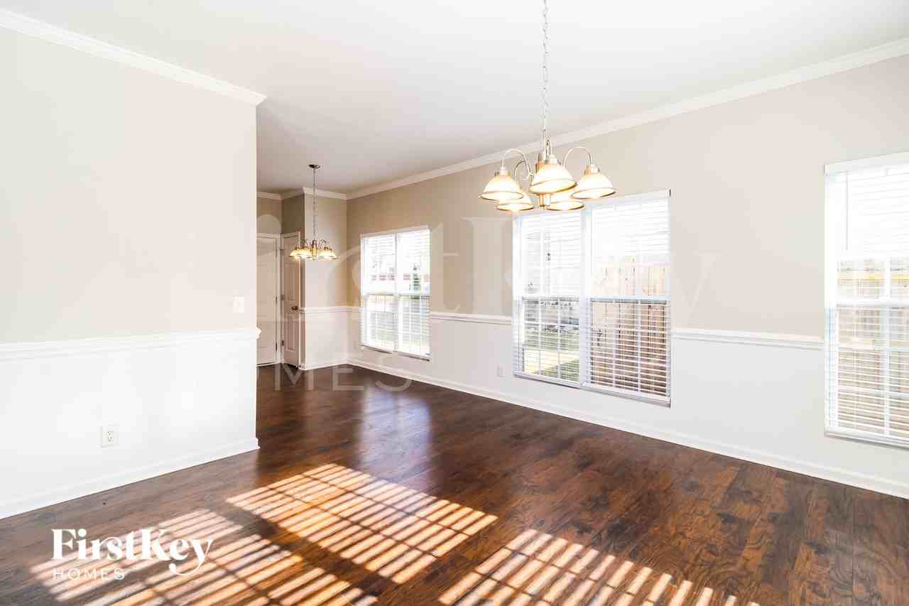 6720 Winners Dr - Photo 4 of 15