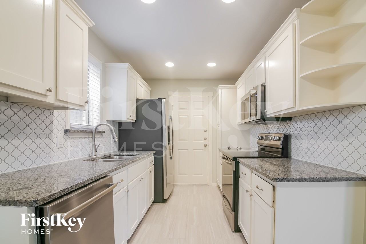 2313 March Ln - Photo 6 of 15