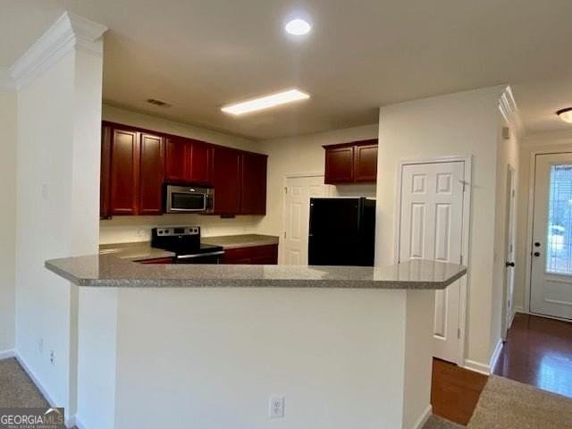 534 Rendezvous Rd - Photo 7 of 40