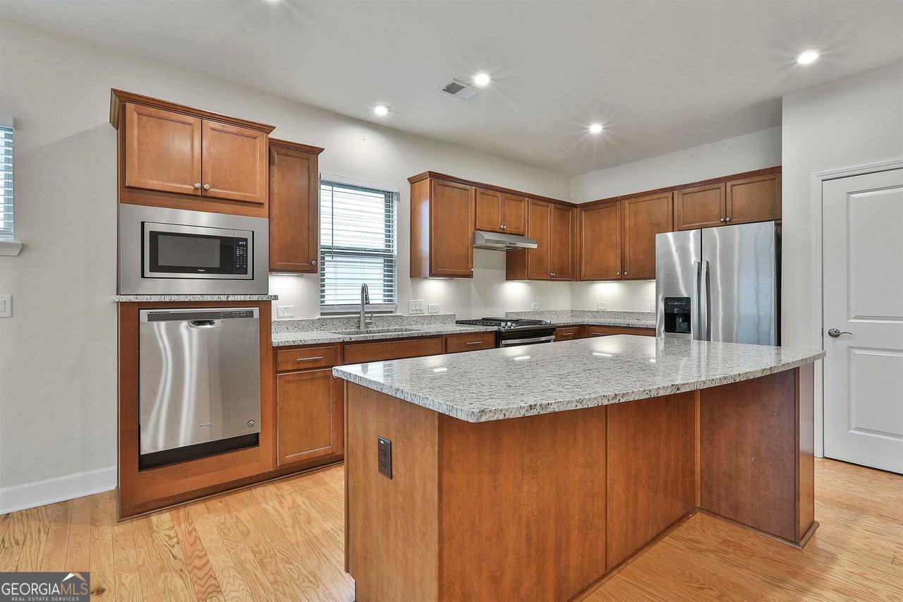 330 Elkins Pl - Photo 7 of 50