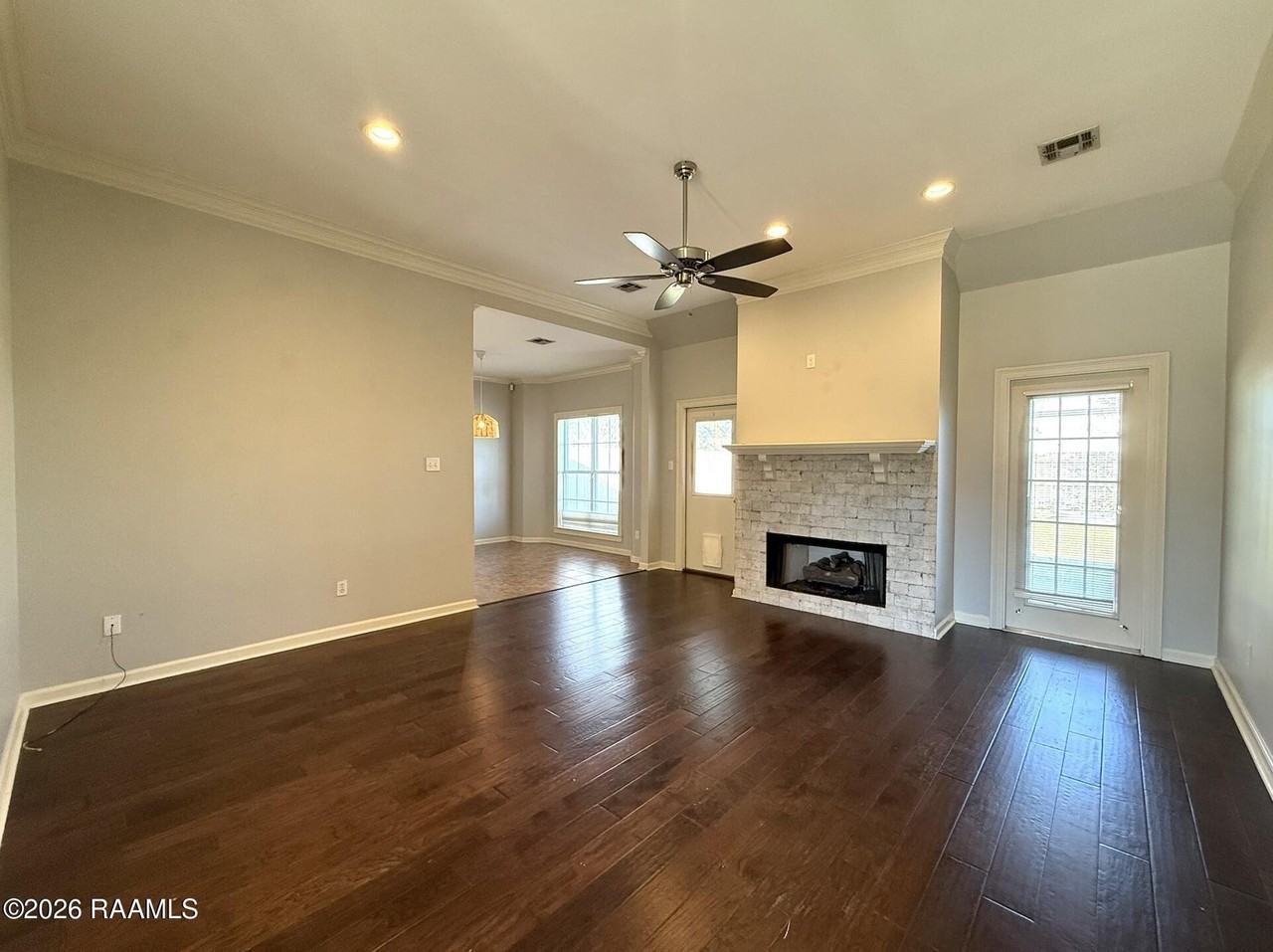 102 Olive Vista Dr - Photo 2 of 14