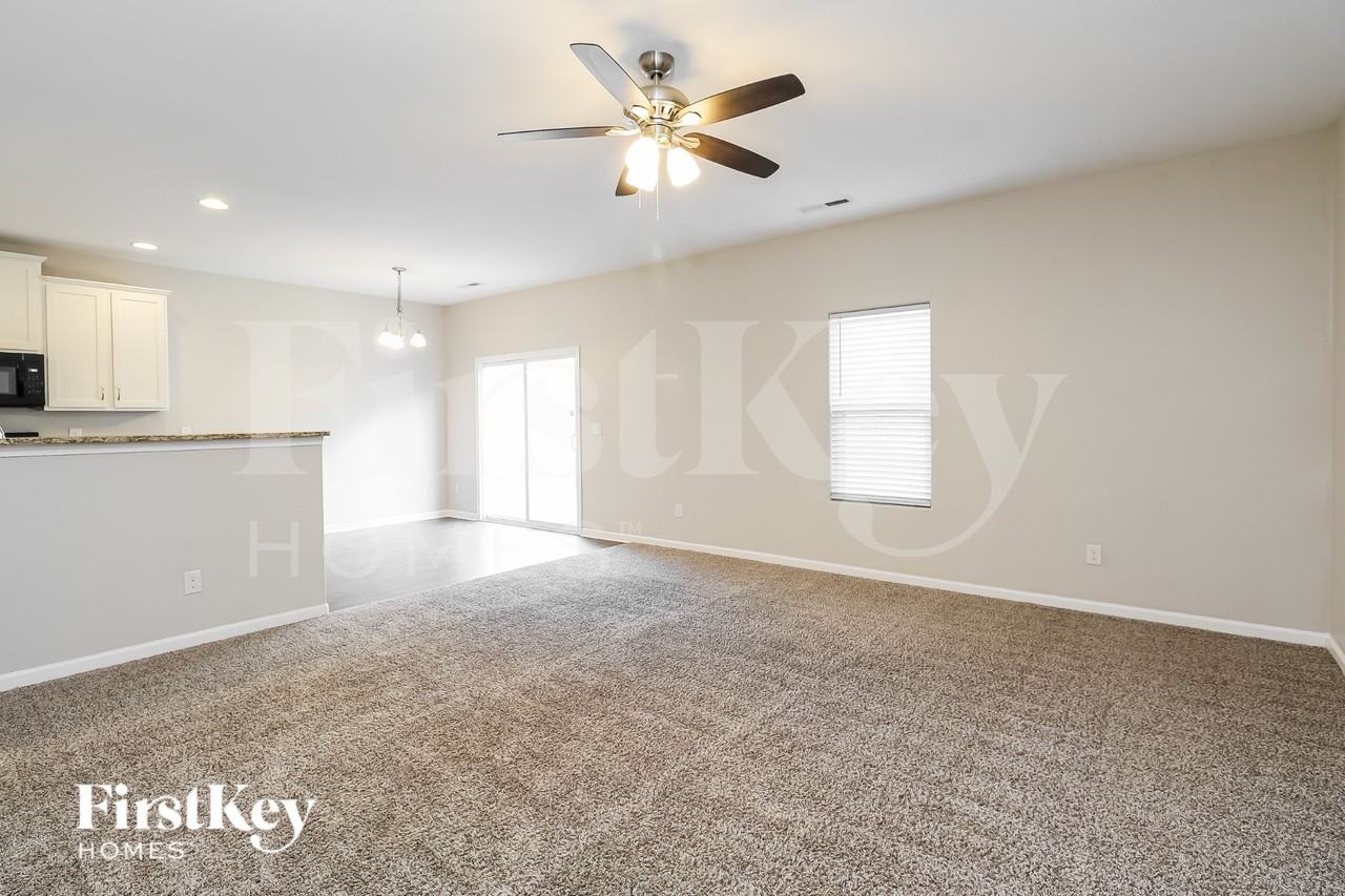 6819 Ware Rd - Photo 4 of 19