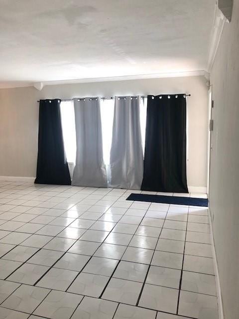 5317 Nw 18th St #2B - Photo 3 of 10