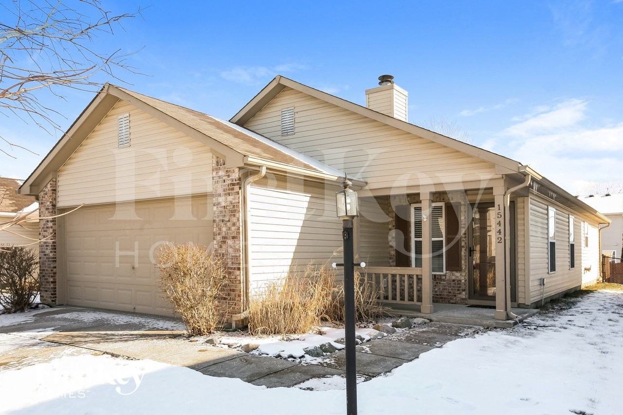 15442 Ten Point Dr - Photo 2 of 15