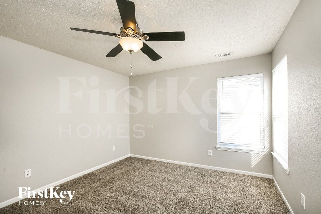 15442 Ten Point Dr - Photo 7 of 15