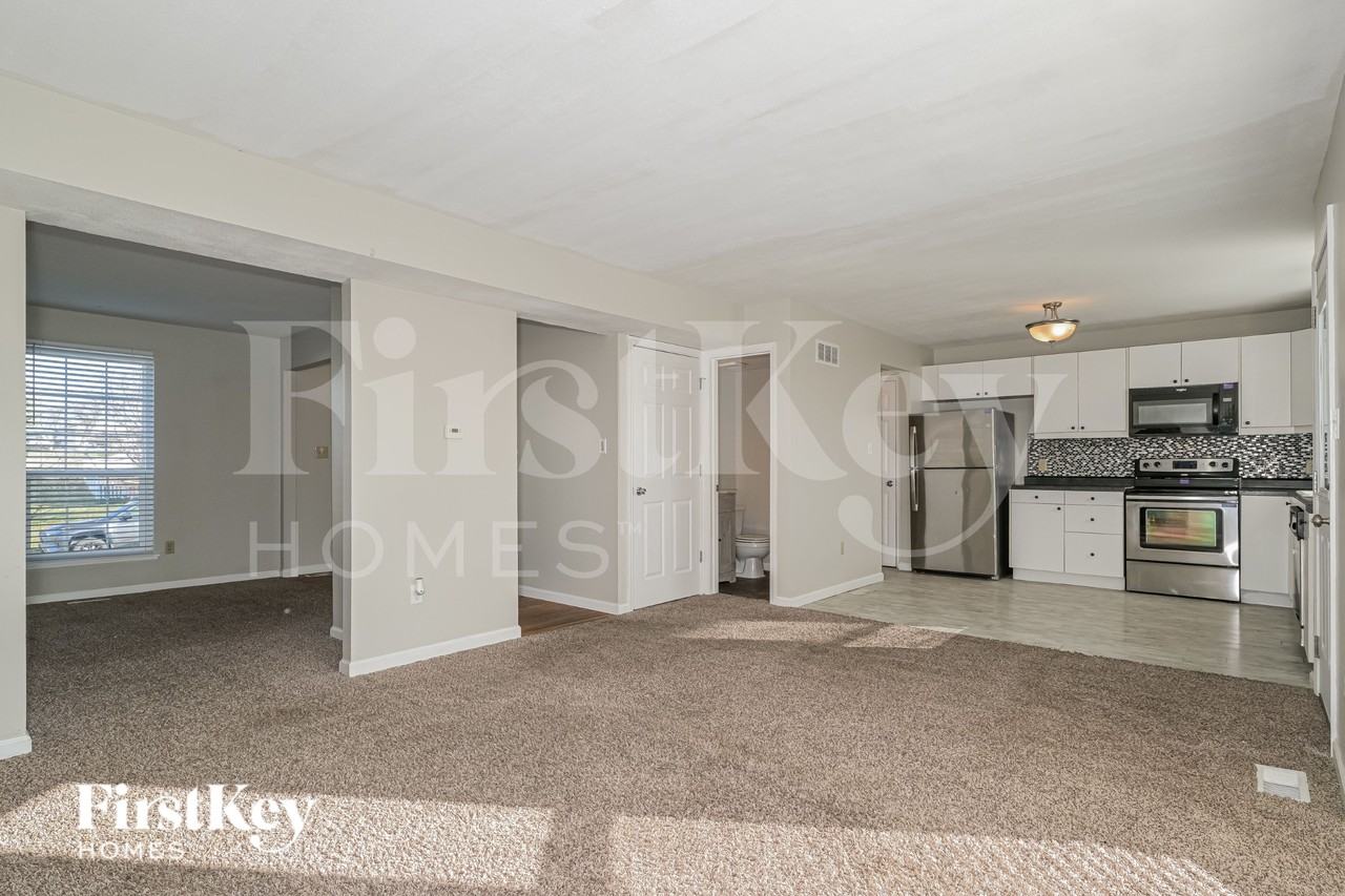 72 Gray Owl Garth Ct - Photo 3 of 19