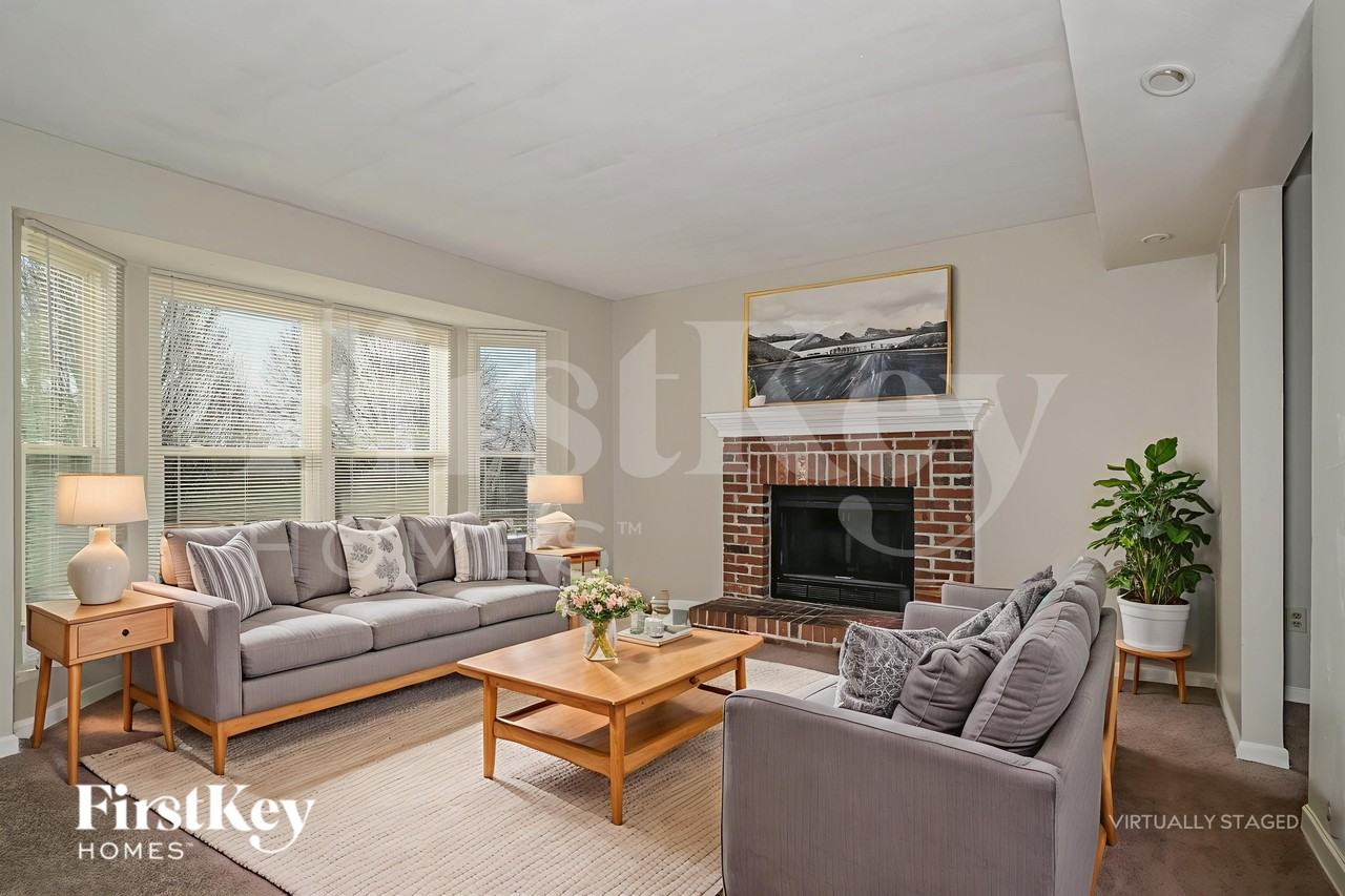 72 Gray Owl Garth Ct - Photo 5 of 19