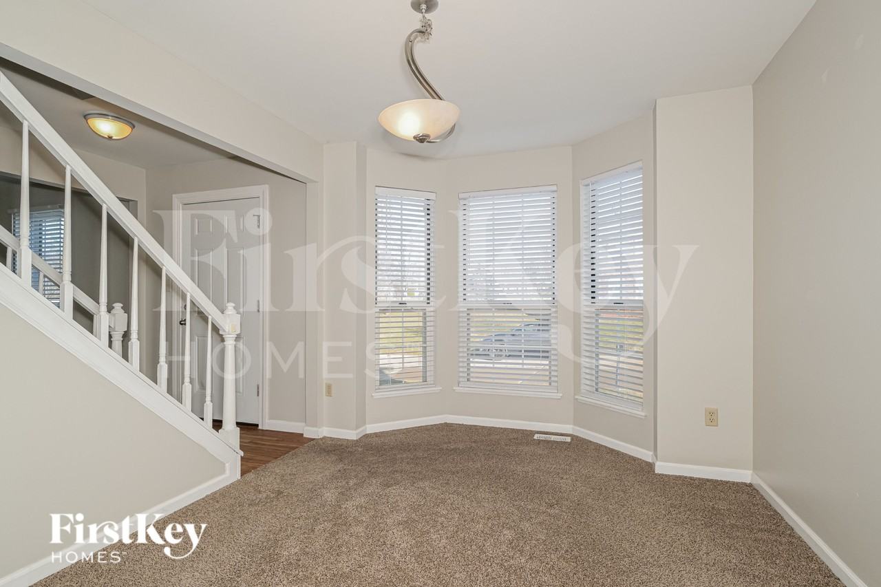 72 Gray Owl Garth Ct - Photo 6 of 19