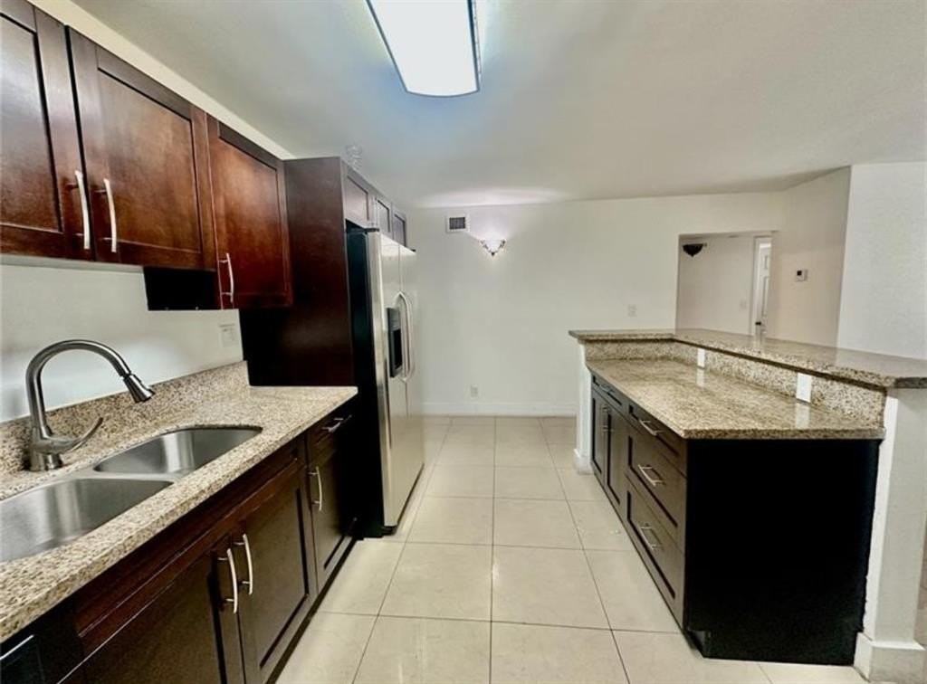 1548 Sw 5th Pl #2 - Photo 2 of 7