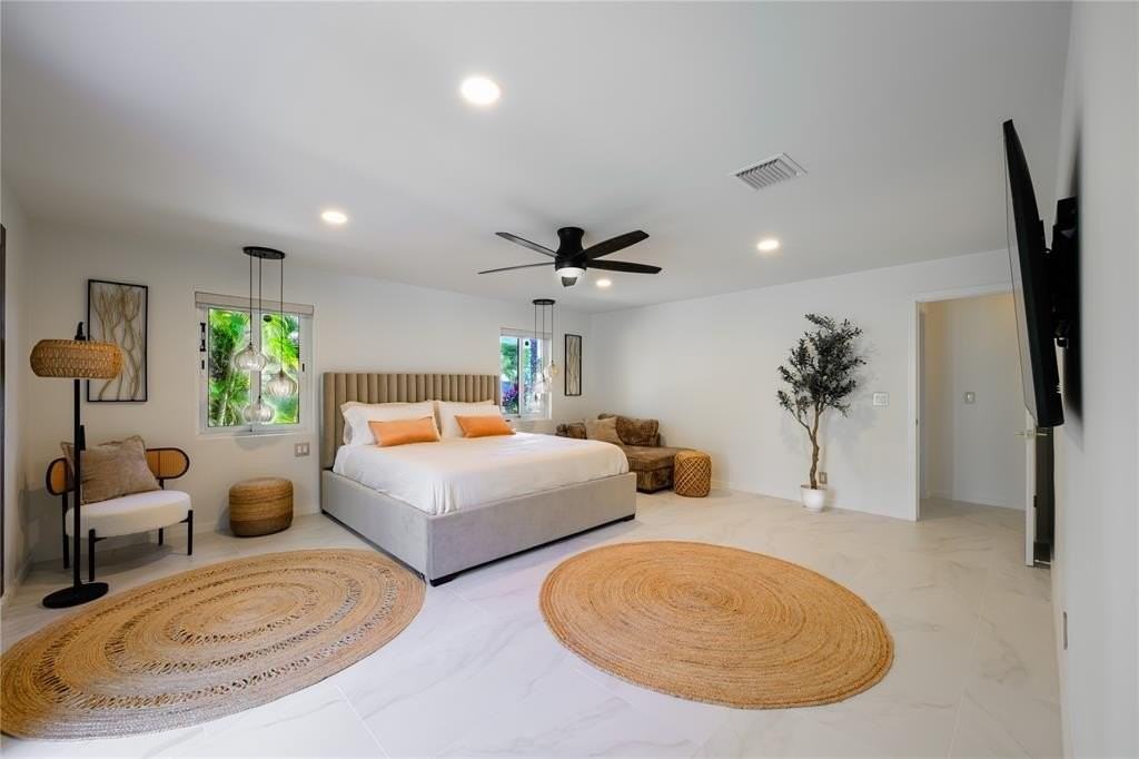 3615 Sherwood Blvd - Photo 5 of 37