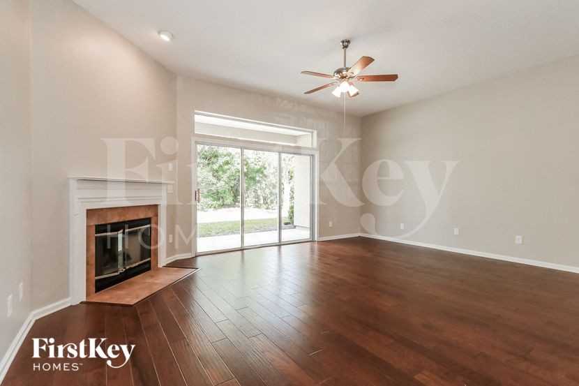 1000 Hanover Ln - Photo 4 of 15