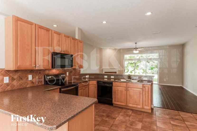 1000 Hanover Ln - Photo 6 of 15