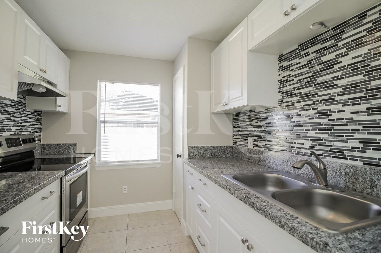 514 Dove Ct - Photo 5 of 15