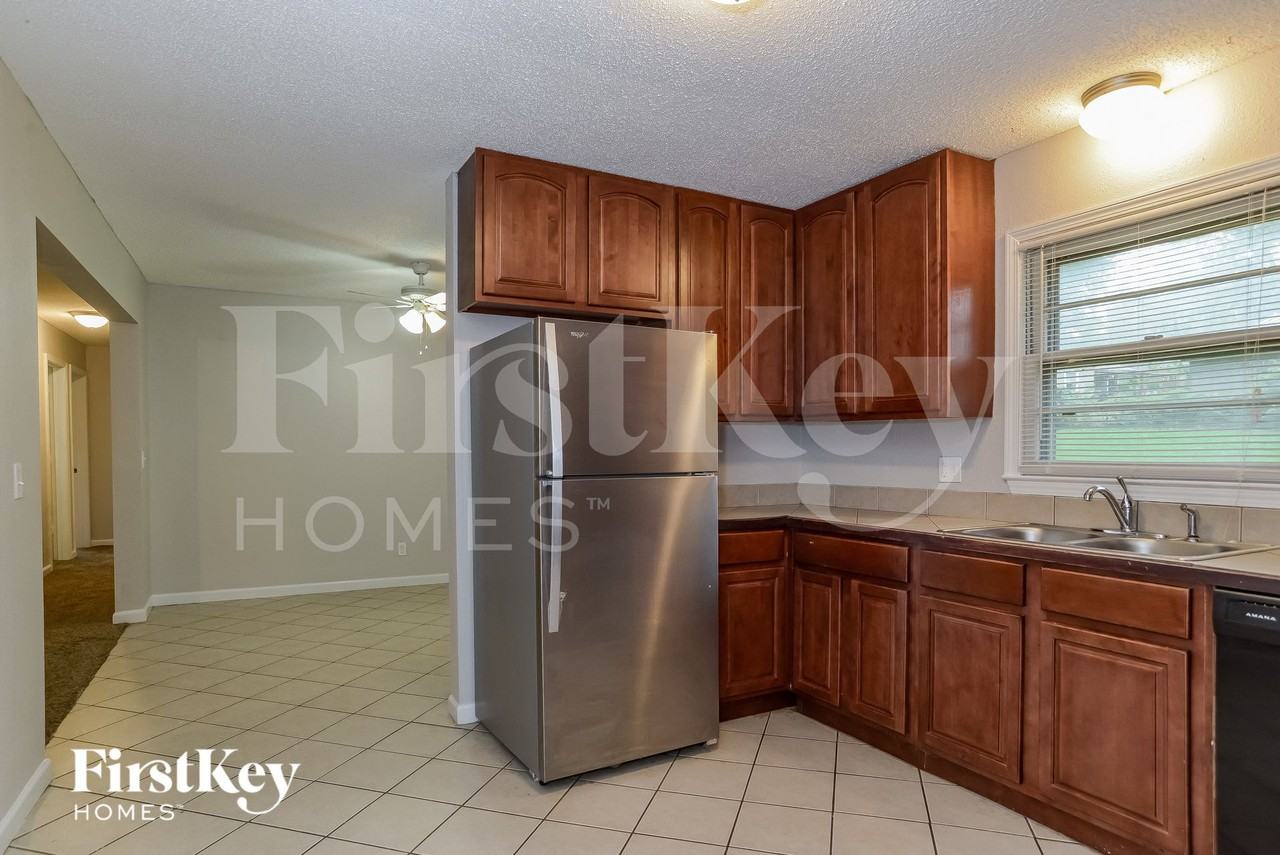 9109 E 58th Ter - Photo 6 of 15