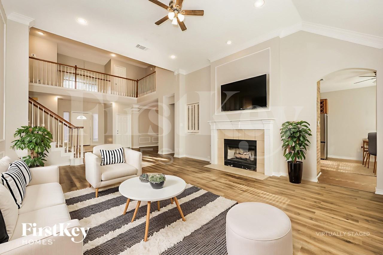 8336 Mountainview Dr - Photo 4 of 19