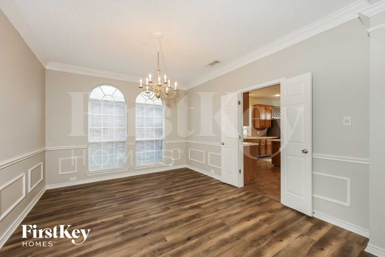 8336 Mountainview Dr - Photo 5 of 19