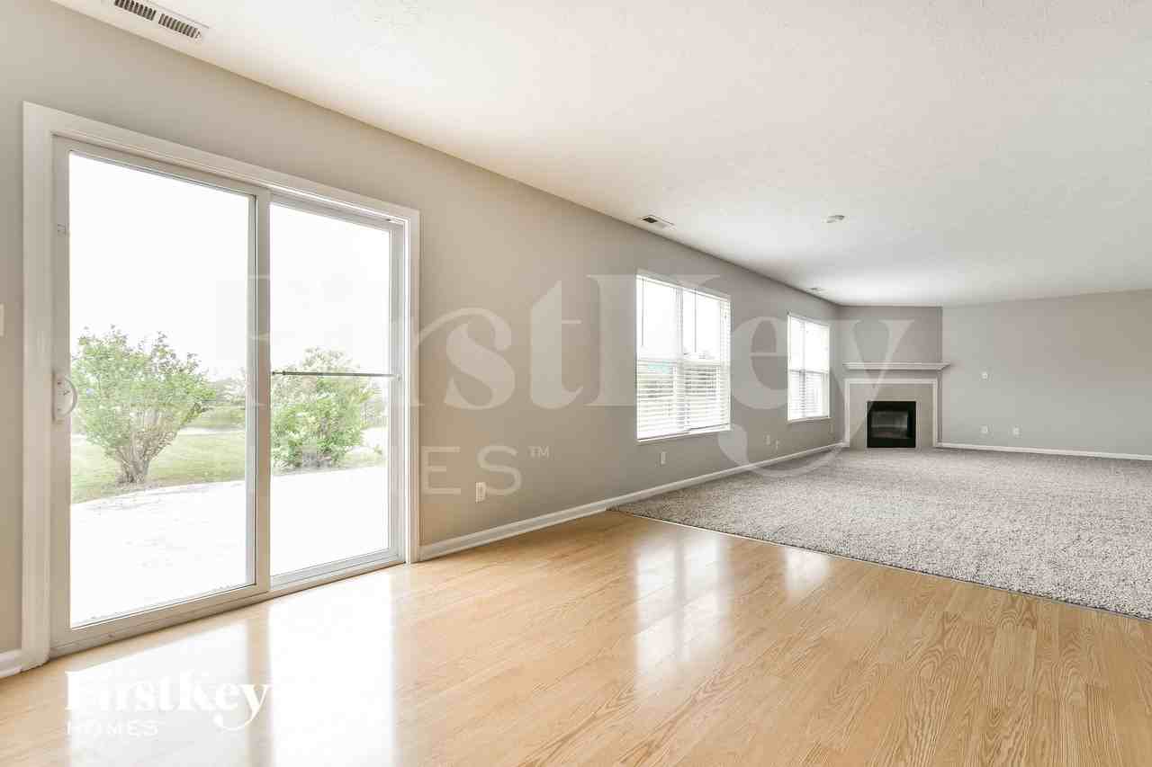 7741 Thorney Wood Dr - Photo 5 of 15