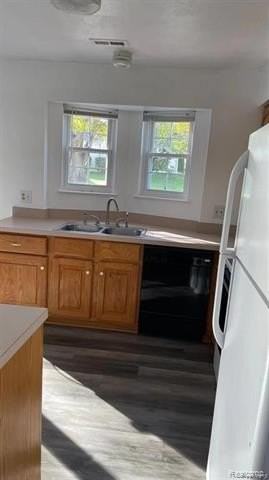 24395 Surfside Rd - Photo 7 of 23