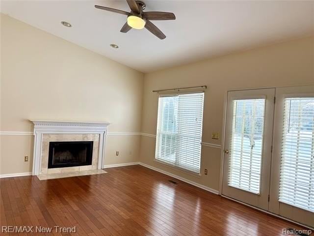 2790 Green Valley Dr - Photo 3 of 15