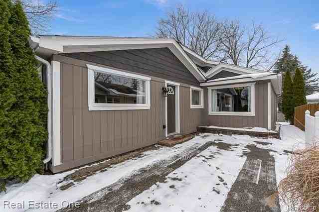 333 N Helen Ave - Photo 3 of 26