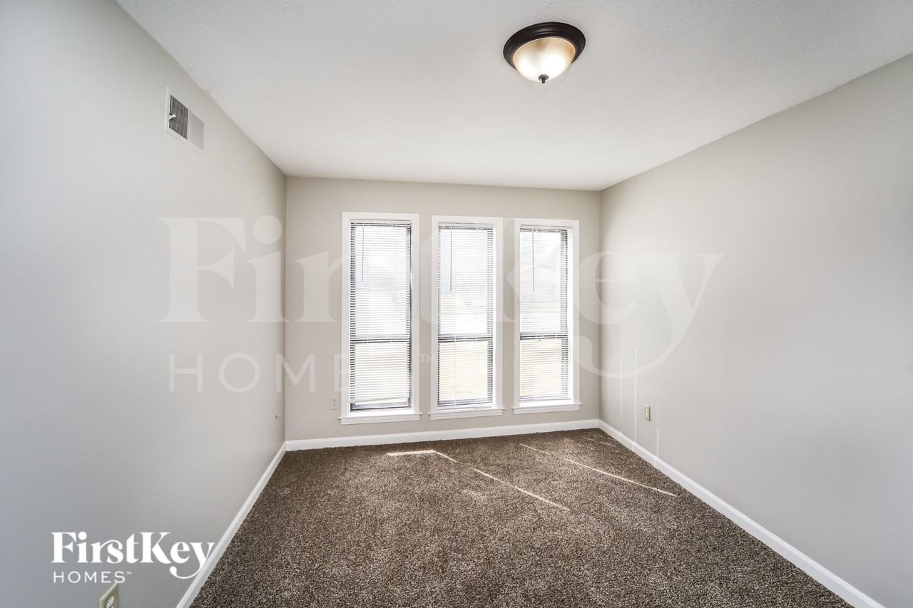 6934 Glenwick Dr - Photo 7 of 15