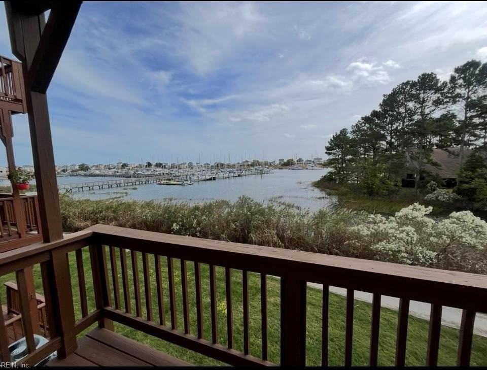 367 Mainsail Dr #23 - Photo 5 of 50