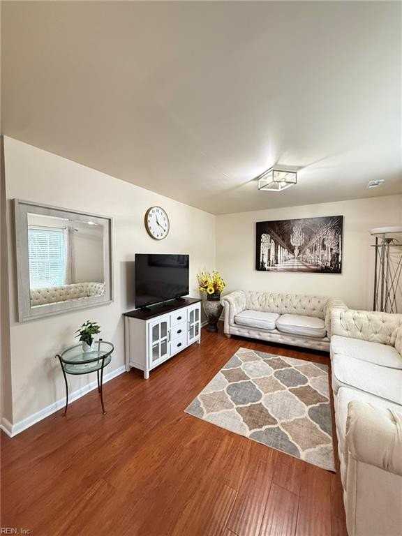 3606 London Company Way - Photo 3 of 21