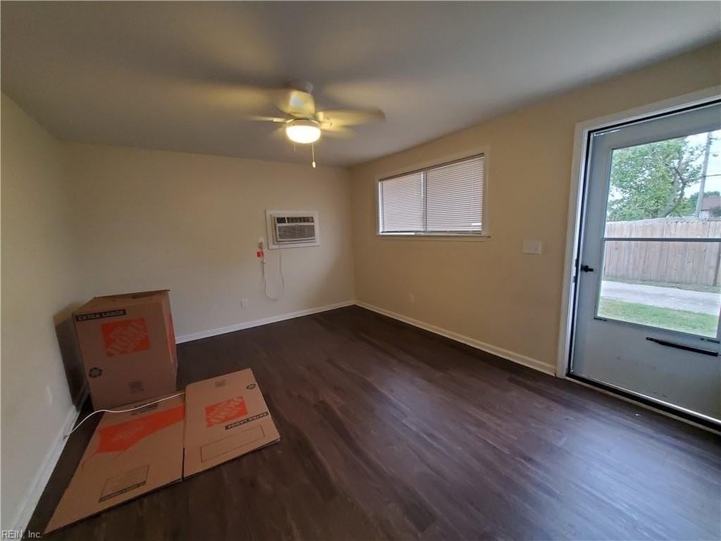 1516 Minnesota Ave #B - Photo 2 of 4