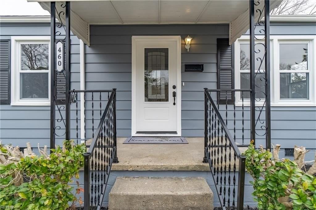 460 Baldwin St - Photo 4 of 35