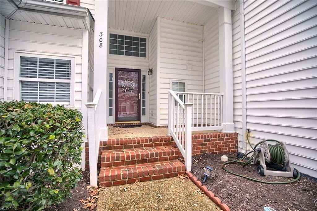 308 Charleston Way - Photo 5 of 30