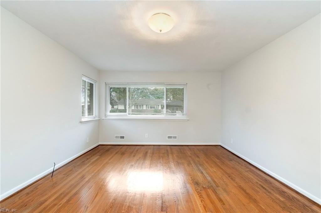 509 Lynn Shores Dr - Photo 7 of 24