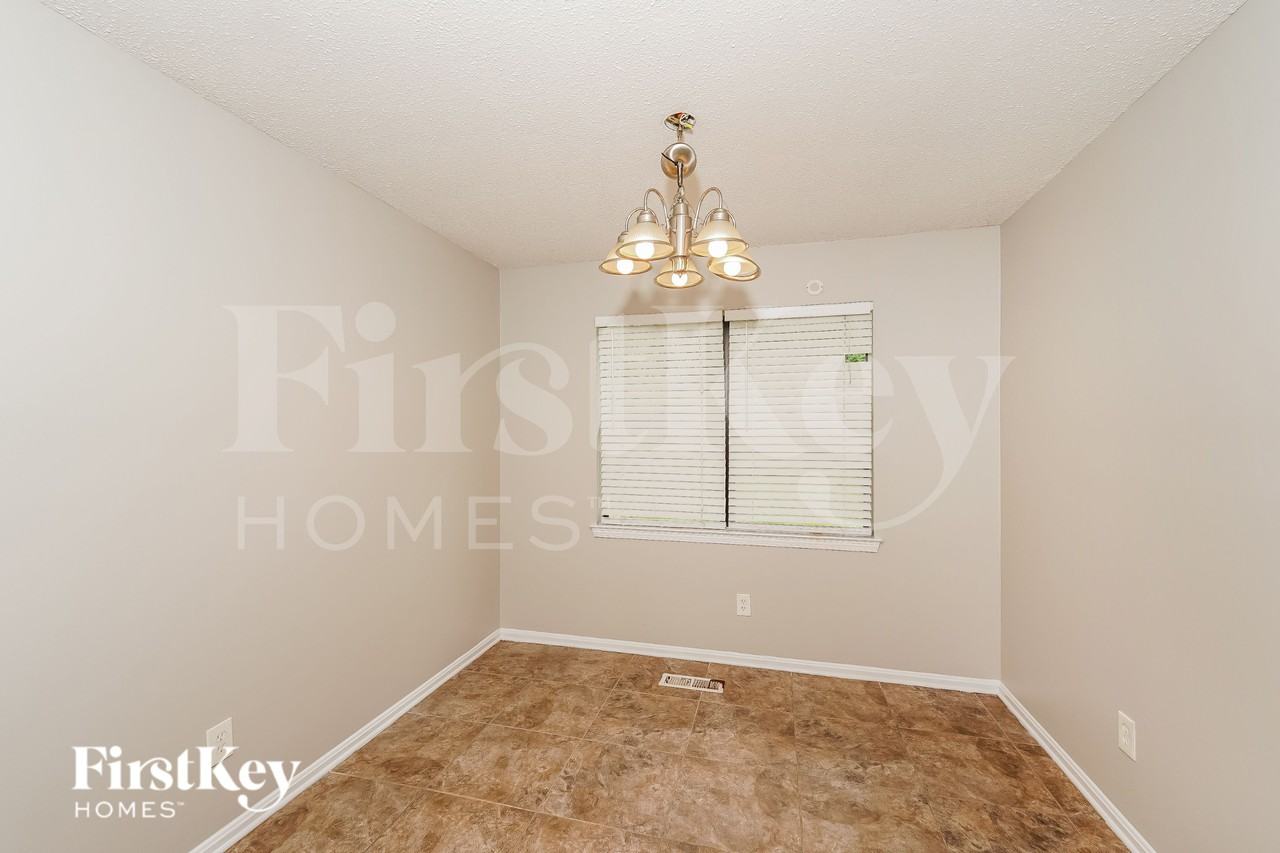 5332 Balboa Ave - Photo 3 of 16