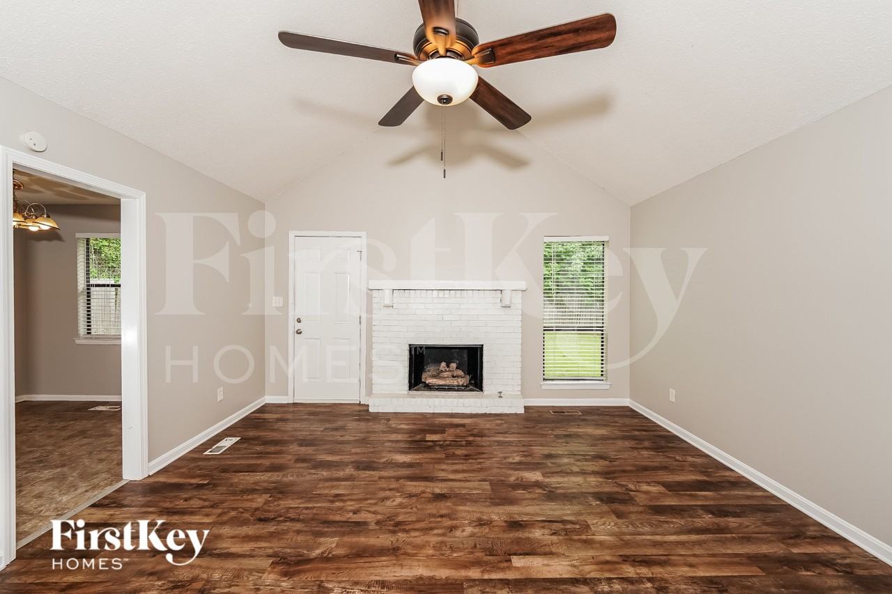 5332 Balboa Ave - Photo 6 of 16