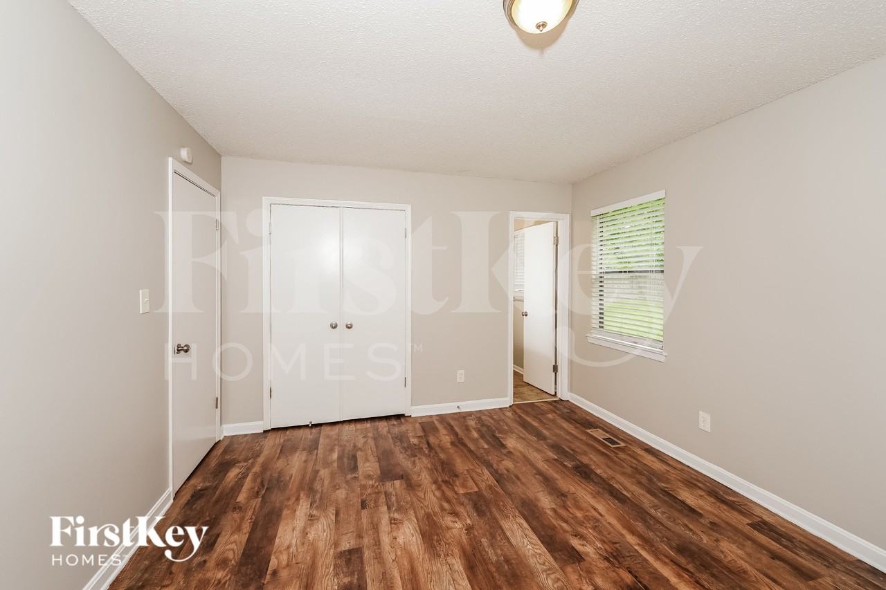 5332 Balboa Ave - Photo 7 of 16