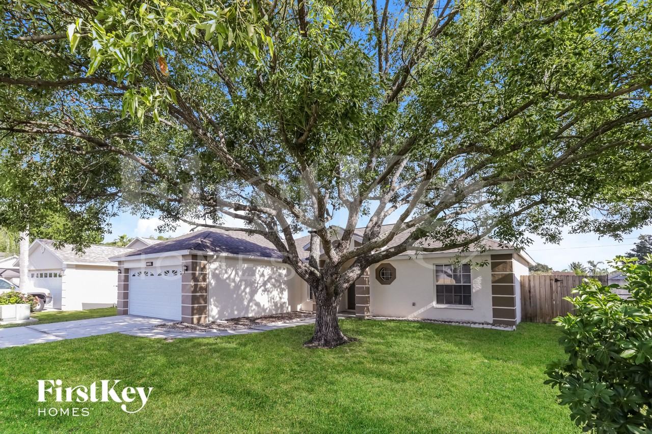 4830 Mill Run Dr - Photo 2 of 15