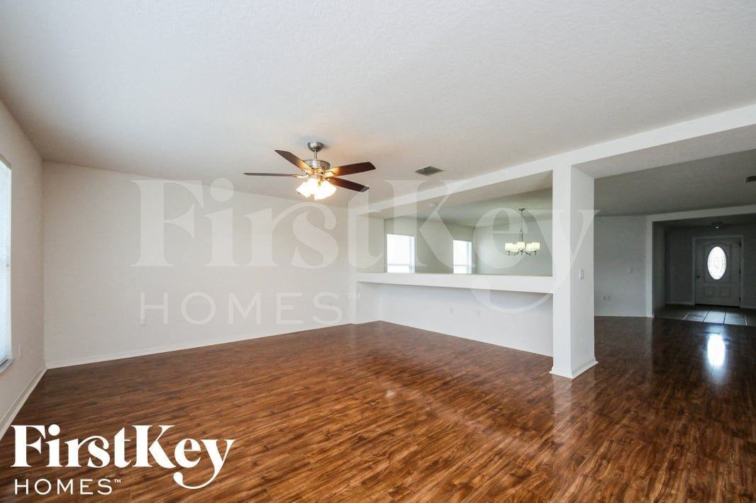 4457 Philadelphia Cir - Photo 2 of 14