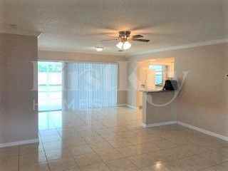 4314 Taft St - Photo 2 of 8